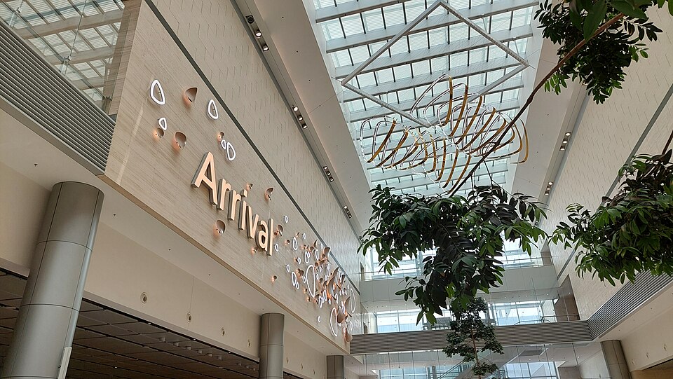 Singapore Changi Airport Terminal 4 arrival hall