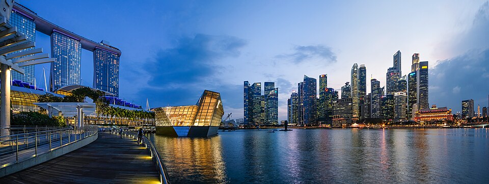 Singapore Marina Bay skyline at dusk